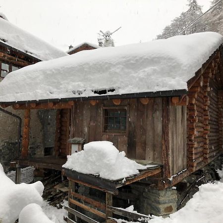 Chalet Cretaz วัลตูร์นอนช์ ภายนอก รูปภาพ