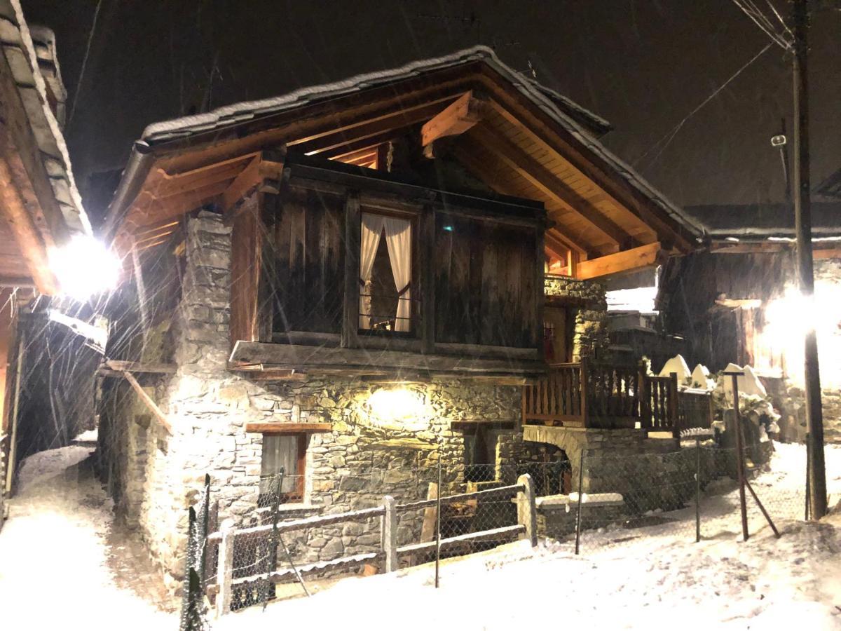 Chalet Cretaz วัลตูร์นอนช์ ภายนอก รูปภาพ