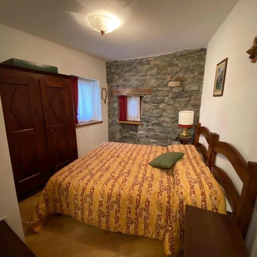 Chalet Cretaz วัลตูร์นอนช์ ภายนอก รูปภาพ