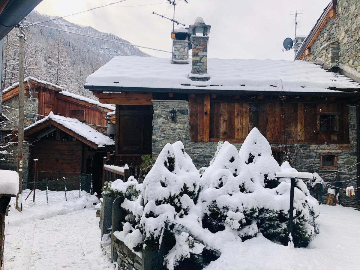 Chalet Cretaz วัลตูร์นอนช์ ภายนอก รูปภาพ