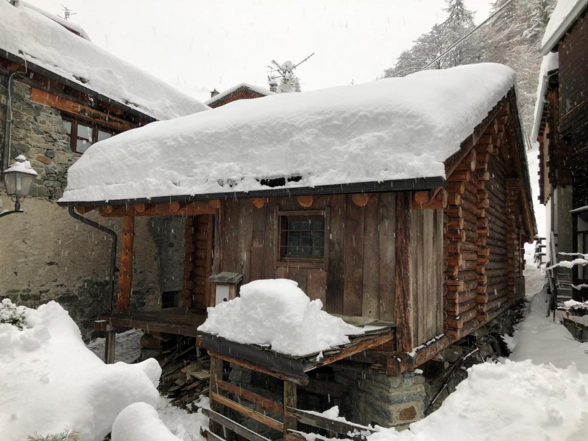 Chalet Cretaz วัลตูร์นอนช์ ภายนอก รูปภาพ