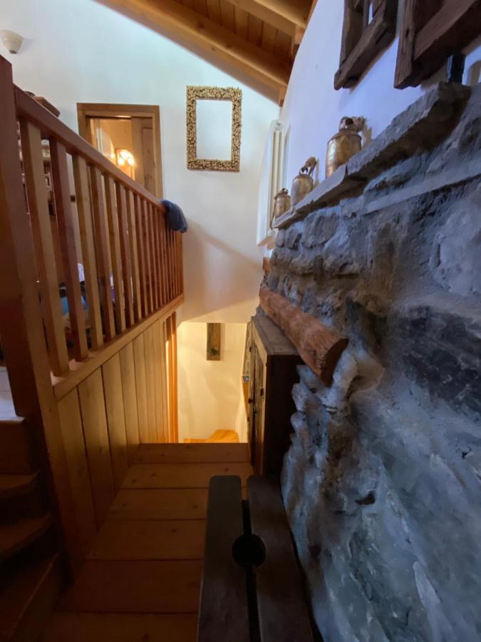 Chalet Cretaz วัลตูร์นอนช์ ภายนอก รูปภาพ